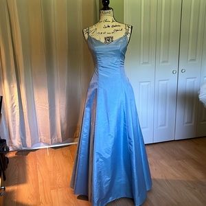 Cache light blue prom dress size 3/4